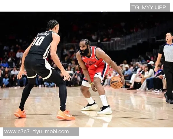 小卡全能表现助力球队攻防兼备21投11中斩获27分5篮板5助攻