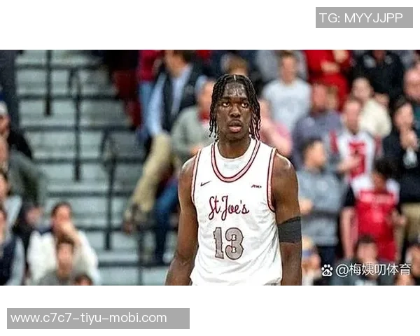 NCAA季前赛明年状元热门达林彼得森上半场狂砍24分全场贡献26分表现抢眼